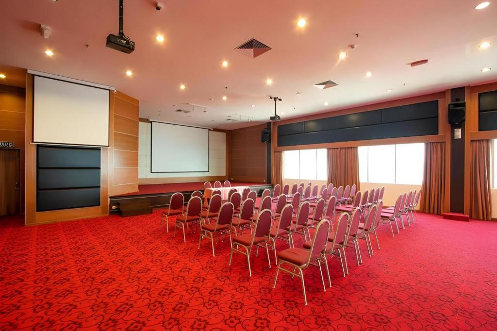 Hotel Continental Penang George Town  Kültér fotó