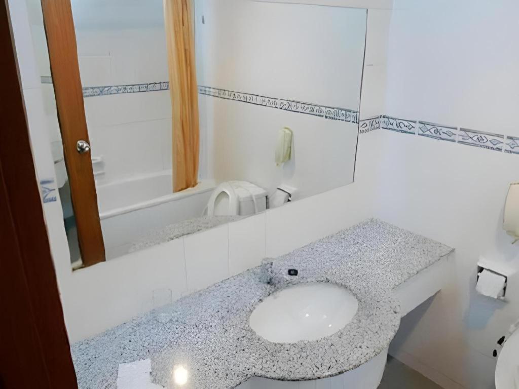 Hotel Continental Penang George Town  Kültér fotó