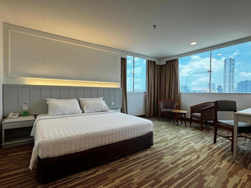 Hotel Continental Penang George Town  Kültér fotó